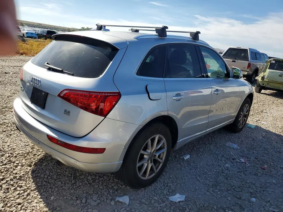 2010 AUDI Q5 PREMIUM PLUS  