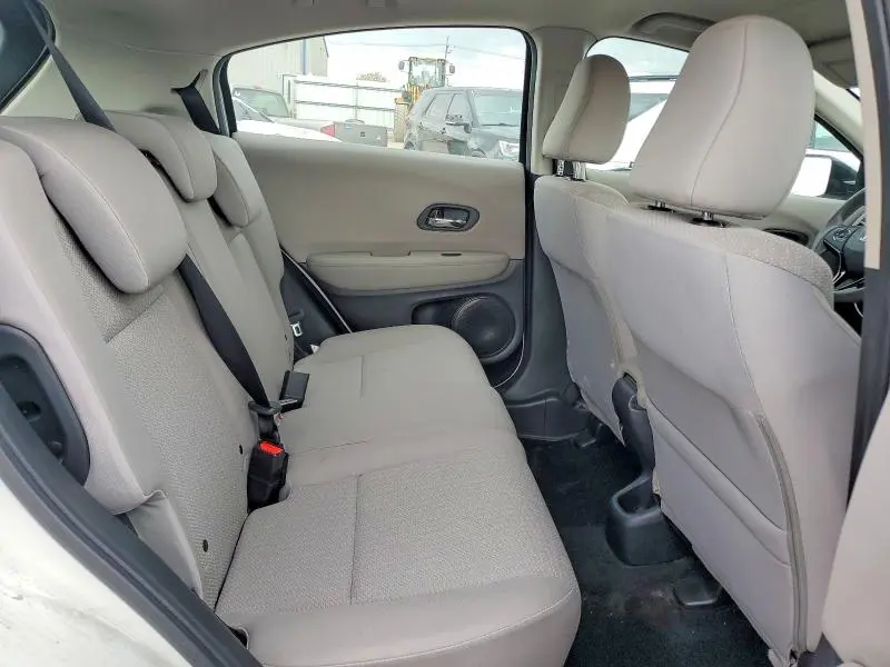 2017 HONDA HR-V LX  
