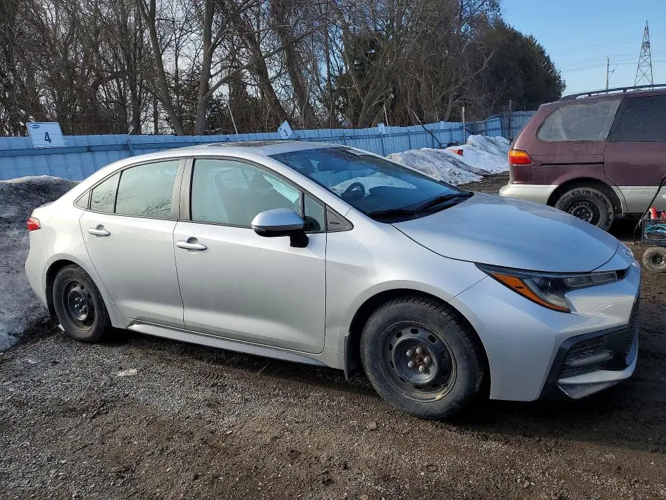 2020 TOYOTA COROLLA SE  