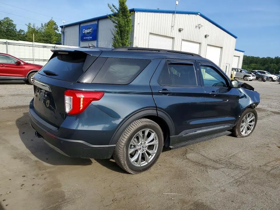 2023 FORD EXPLORER XLT  