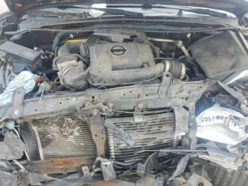 2011 NISSAN PATHFINDER S  
