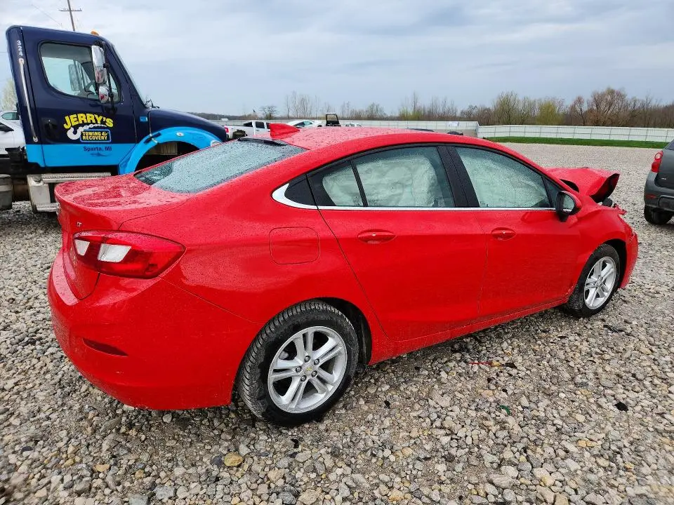 2017 CHEVROLET CRUZE LT  