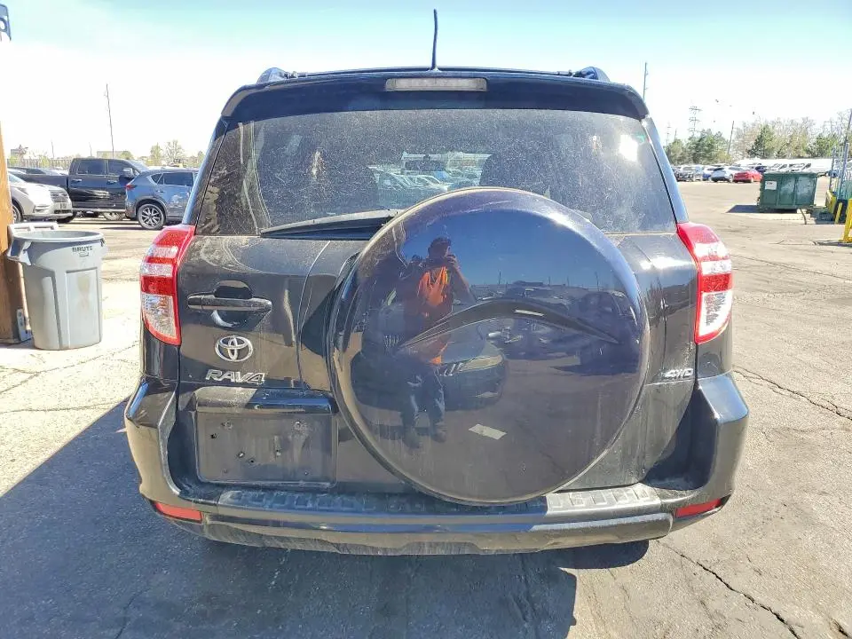 2011 TOYOTA RAV4 BASE  