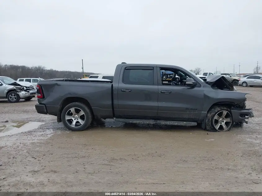 2019 RAM 1500 SPORT