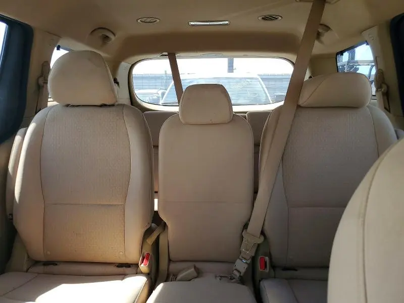 2016 KIA SEDONA LX  