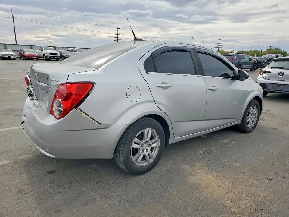 2013 CHEVROLET SONIC LT  