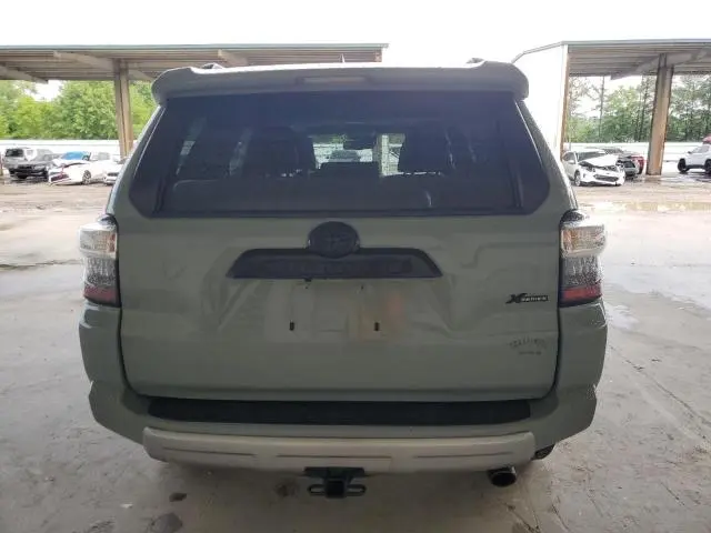 2023 TOYOTA 4RUNNER SE  