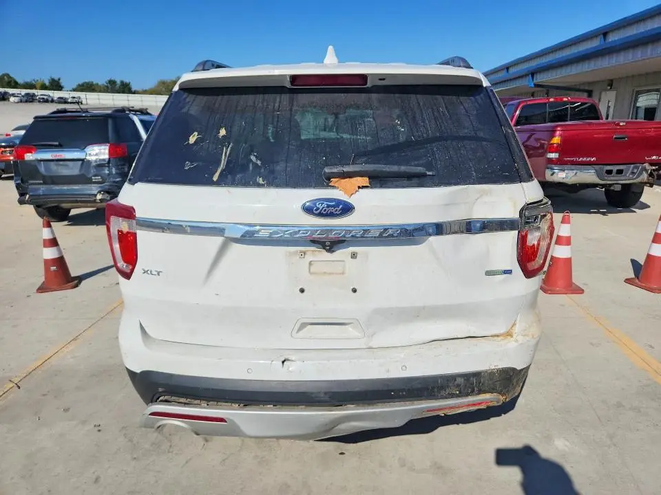 2016 FORD EXPLORER XLT  