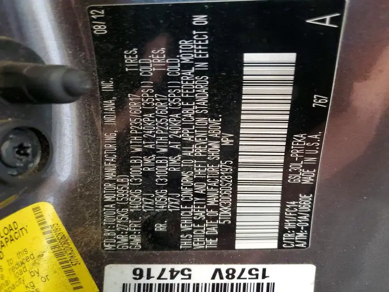 2013 TOYOTA SIENNA LE  