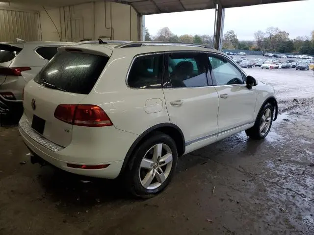 2013 VOLKSWAGEN TOUAREG V6  