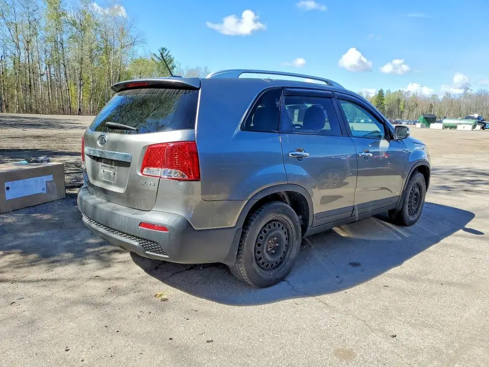 2011 KIA SORENTO EX  