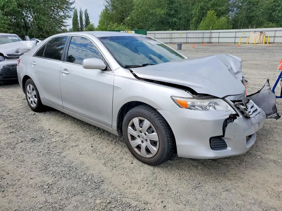 2011 TOYOTA CAMRY LE  