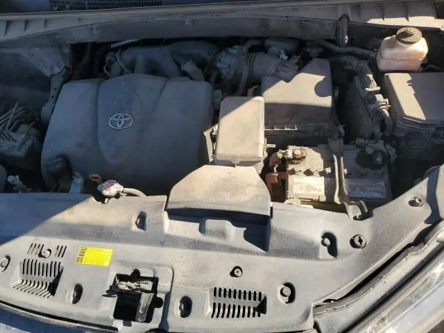 2019 TOYOTA HIGHLANDER LIMITED  