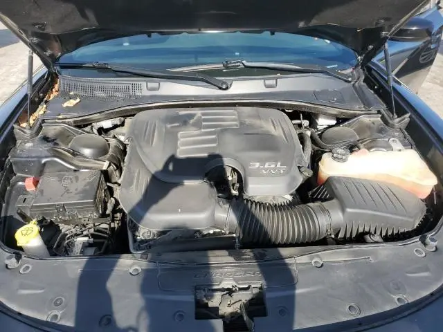 2020 DODGE CHARGER SXT  