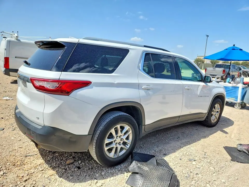 2018 CHEVROLET TRAVERSE LT  