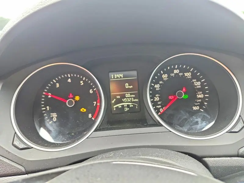 2016 VOLKSWAGEN JETTA SE  