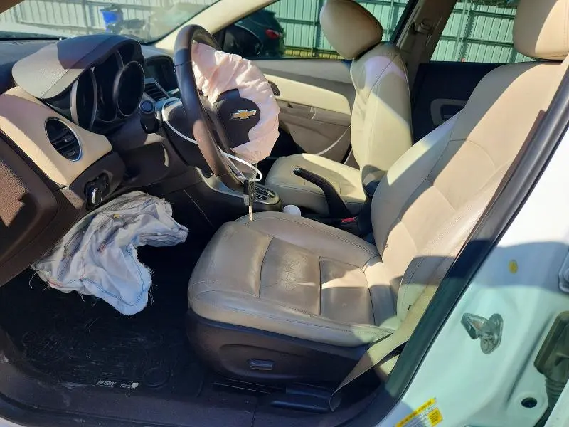 2014 CHEVROLET CRUZE LT  