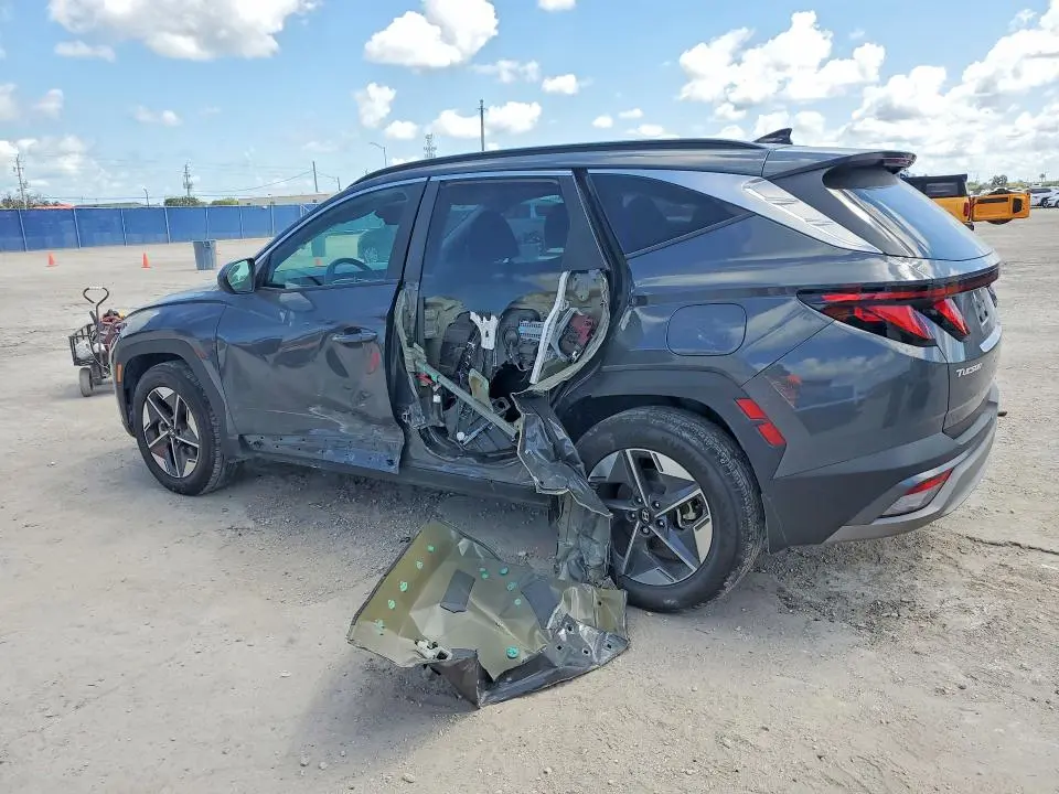 2025 HYUNDAI TUCSON SEL  