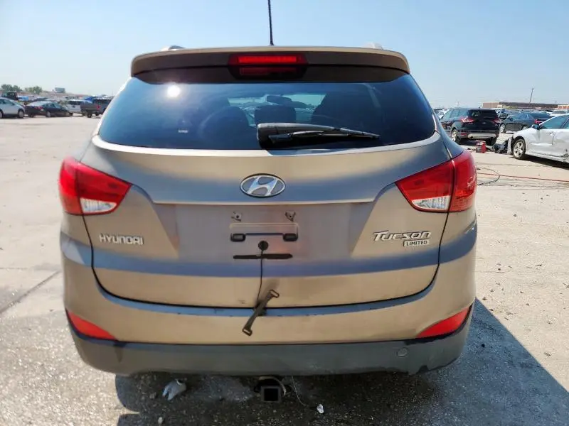 2010 HYUNDAI TUCSON GLS  