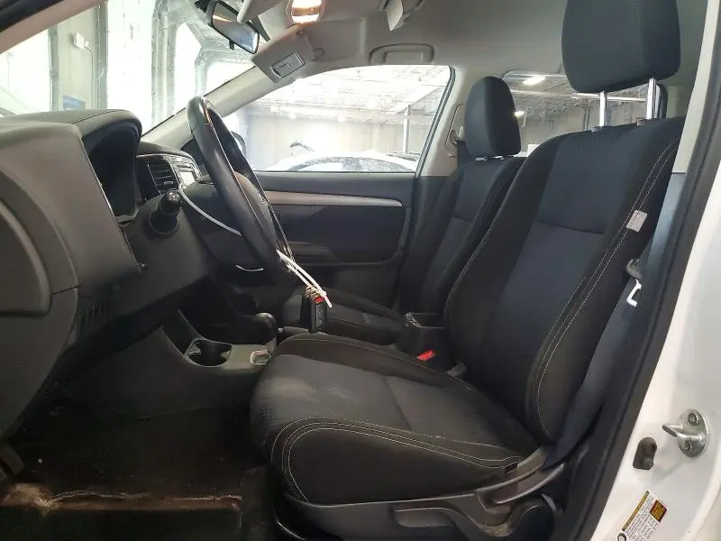 2016 MITSUBISHI OUTLANDER SE  