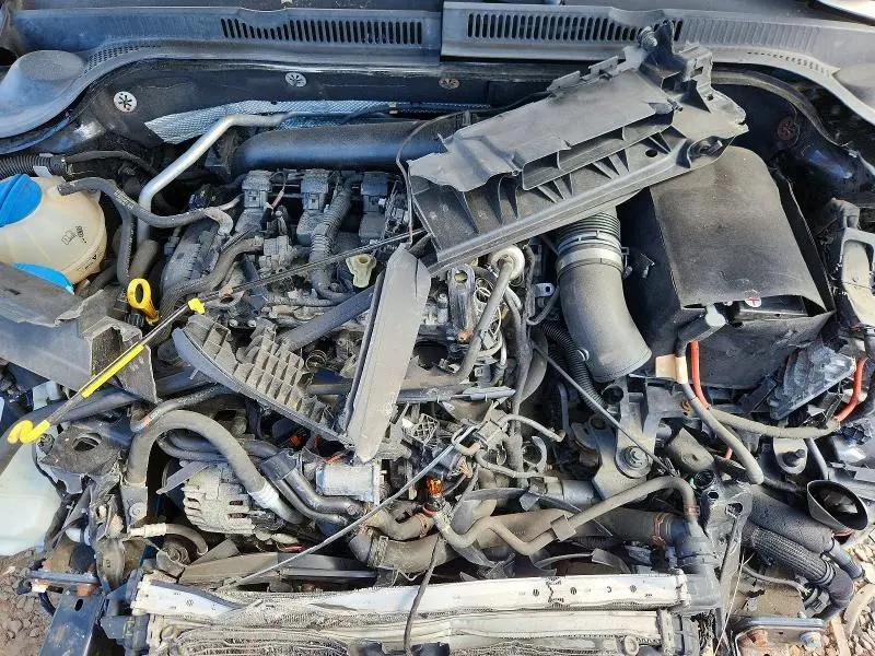 2016 VOLKSWAGEN JETTA SPORT  