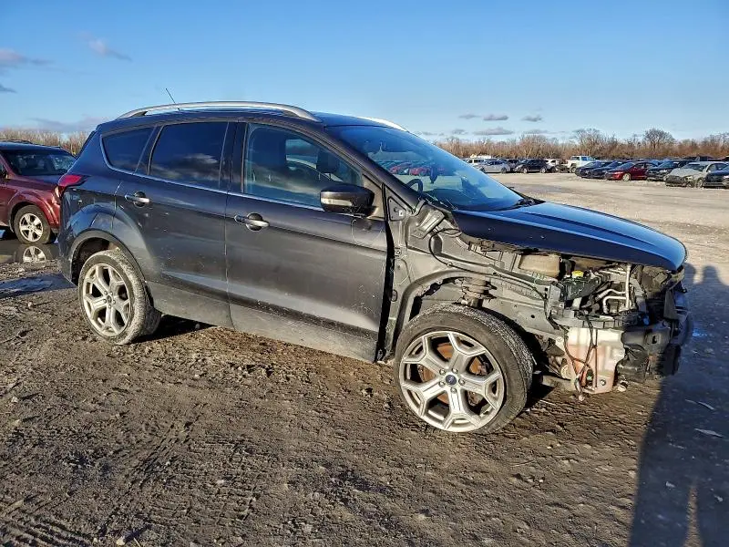 2019 FORD ESCAPE TITANIUM  