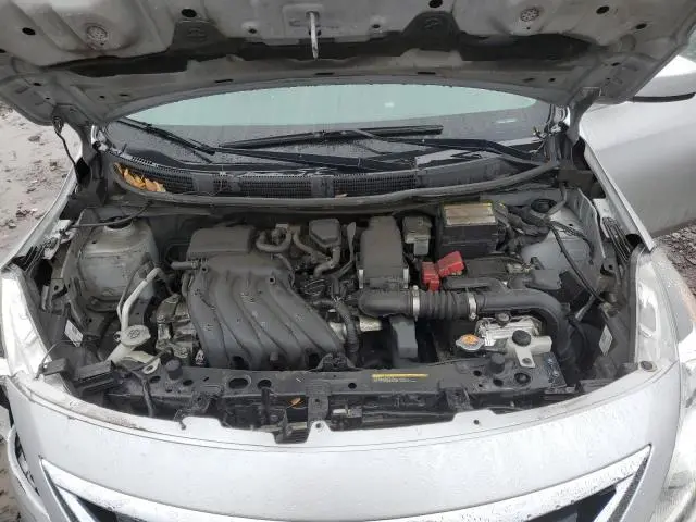 2019 NISSAN VERSA S  