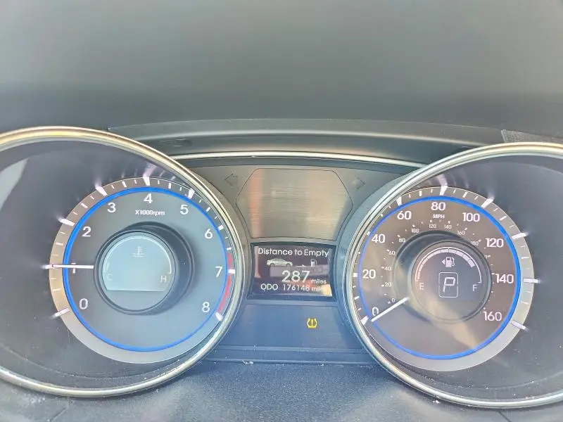 2012 HYUNDAI SONATA GLS  