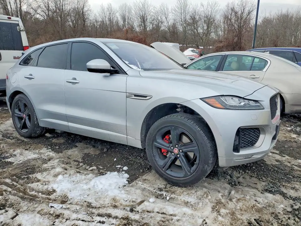 2019 JAGUAR F-PACE S  