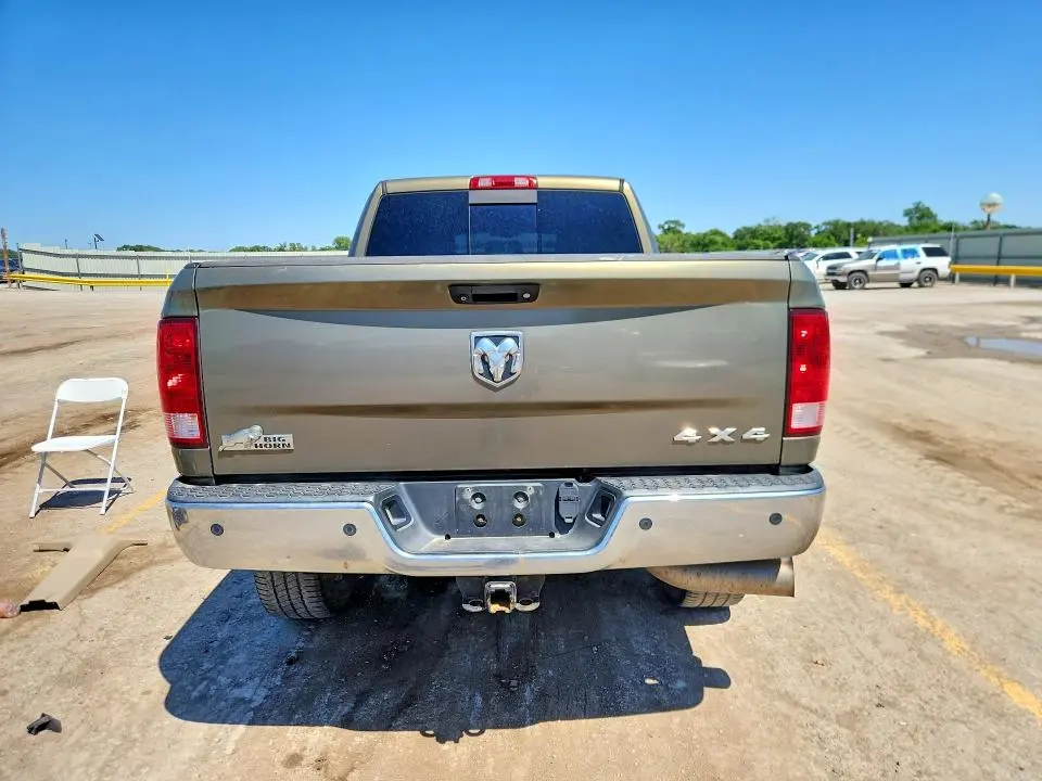 2015 RAM 2500 SLT  