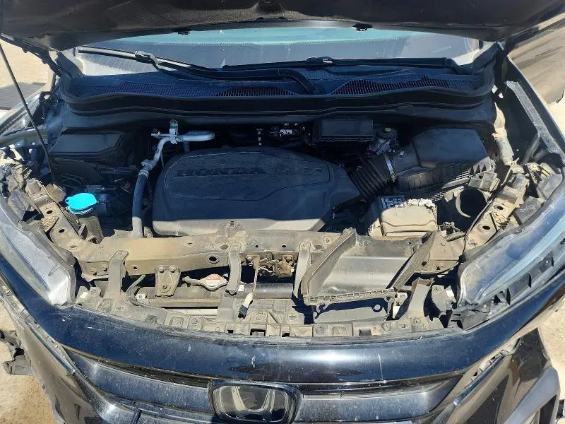 2021 HONDA PILOT SE  