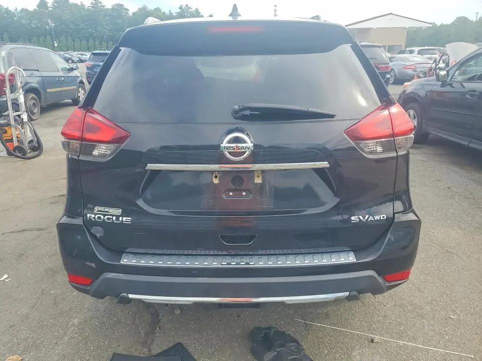 2017 NISSAN ROGUE SV  