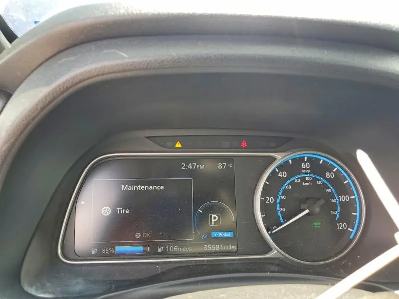 2021 NISSAN LEAF S  