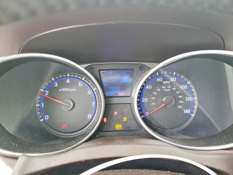 2012 HYUNDAI TUCSON GLS  