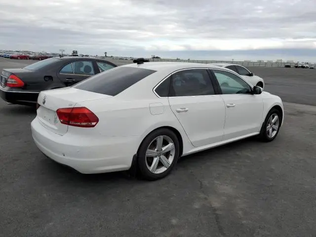 2013 VOLKSWAGEN PASSAT SE  