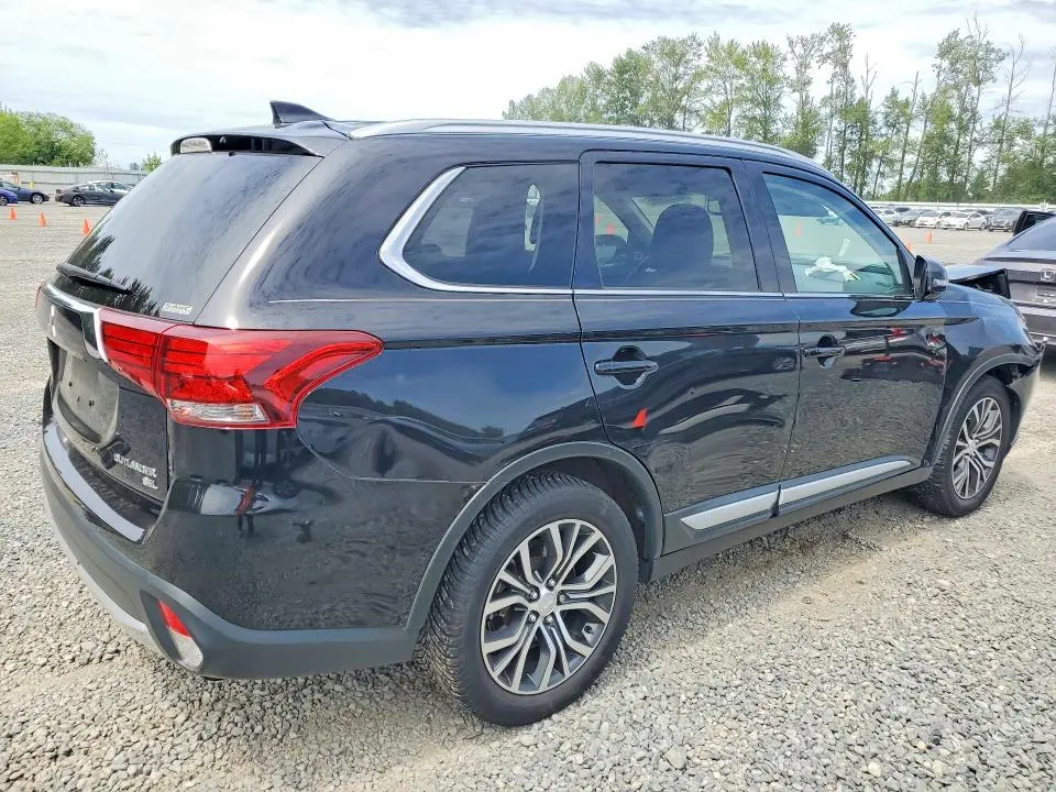 2018 MITSUBISHI OUTLANDER SE  