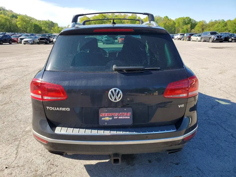 2017 VOLKSWAGEN TOUAREG WOLFSBURG  
