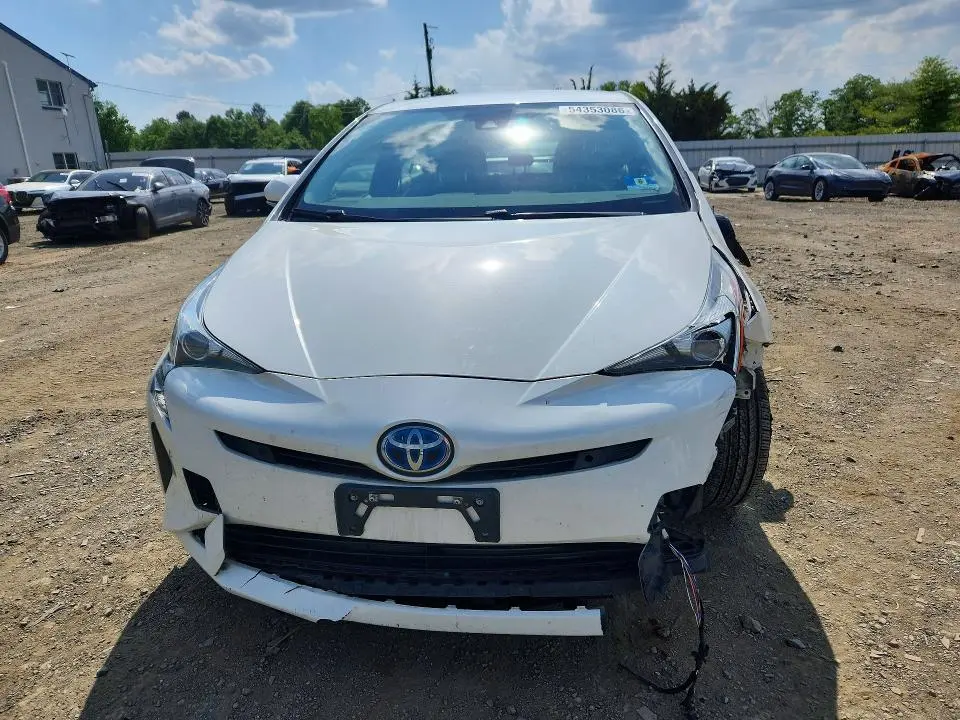 2018 TOYOTA PRIUS THREE  