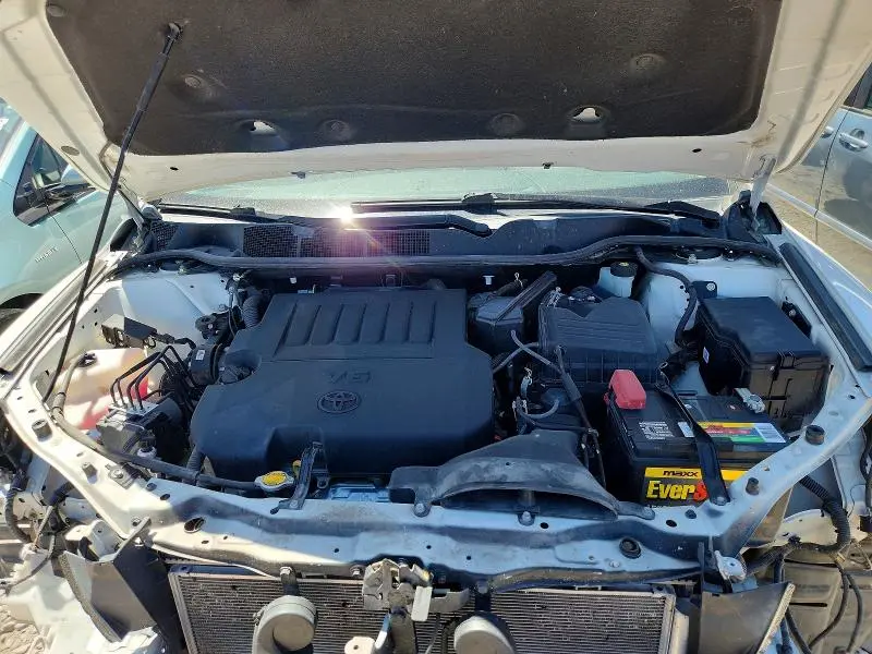 2015 TOYOTA VENZA LIMITED  
