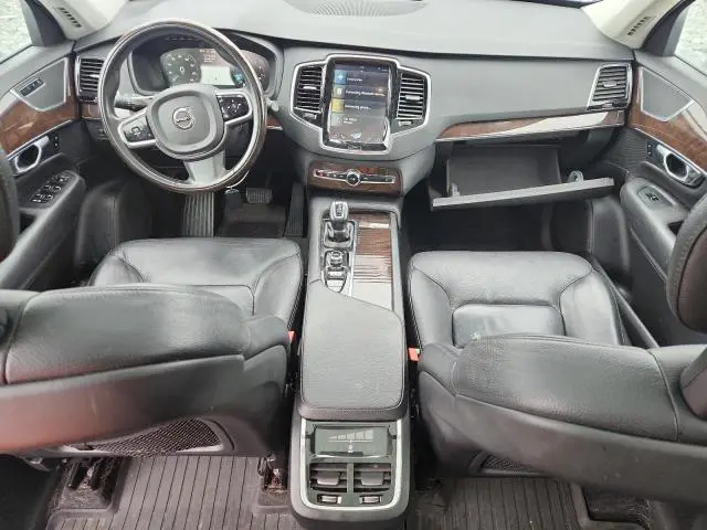 2016 VOLVO XC90 T6