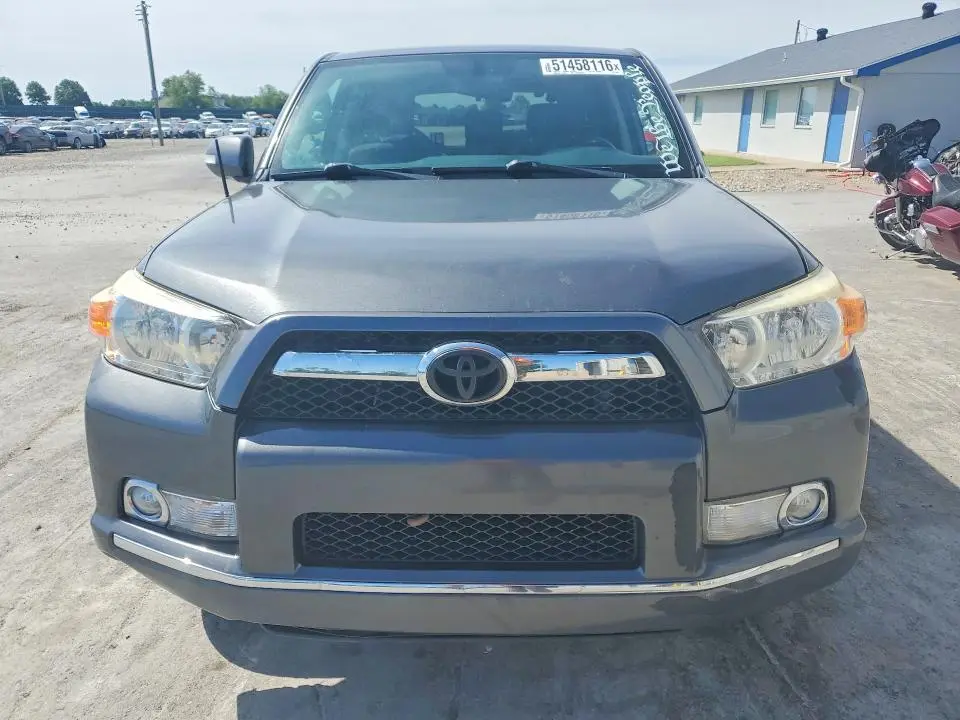 2010 TOYOTA 4RUNNER SR5  