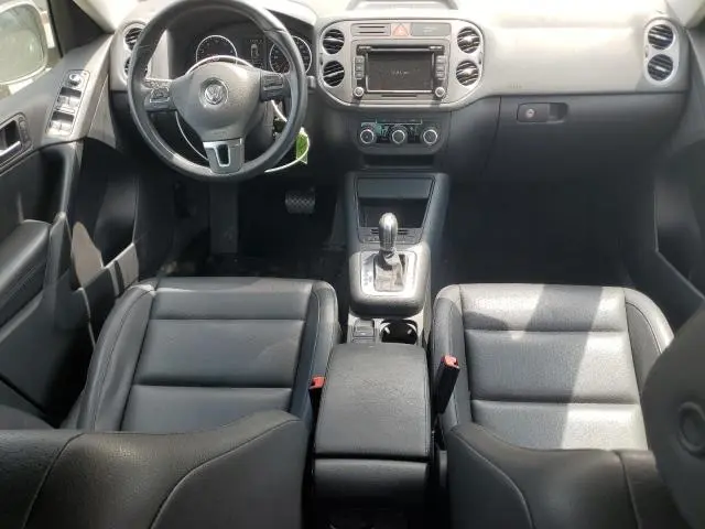 2011 VOLKSWAGEN TIGUAN S  