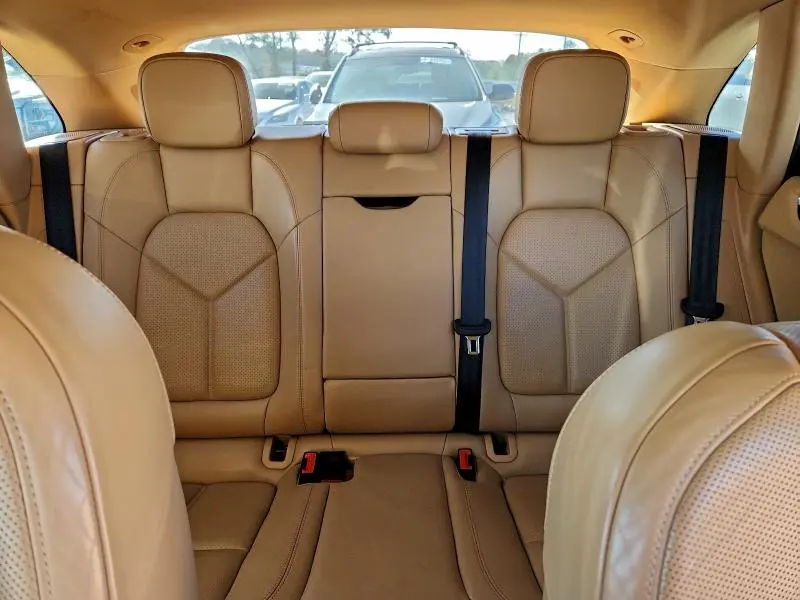 2016 PORSCHE MACAN S  