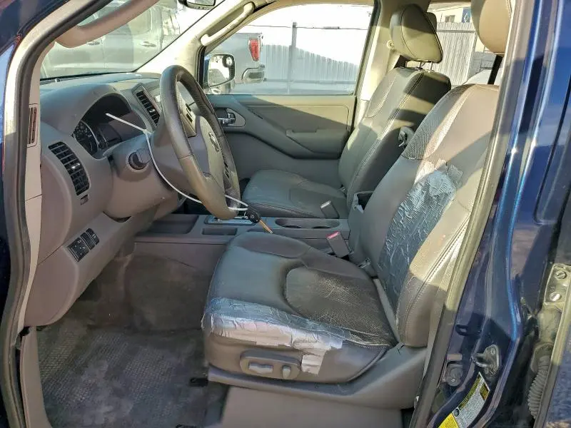 2011 NISSAN FRONTIER SV  