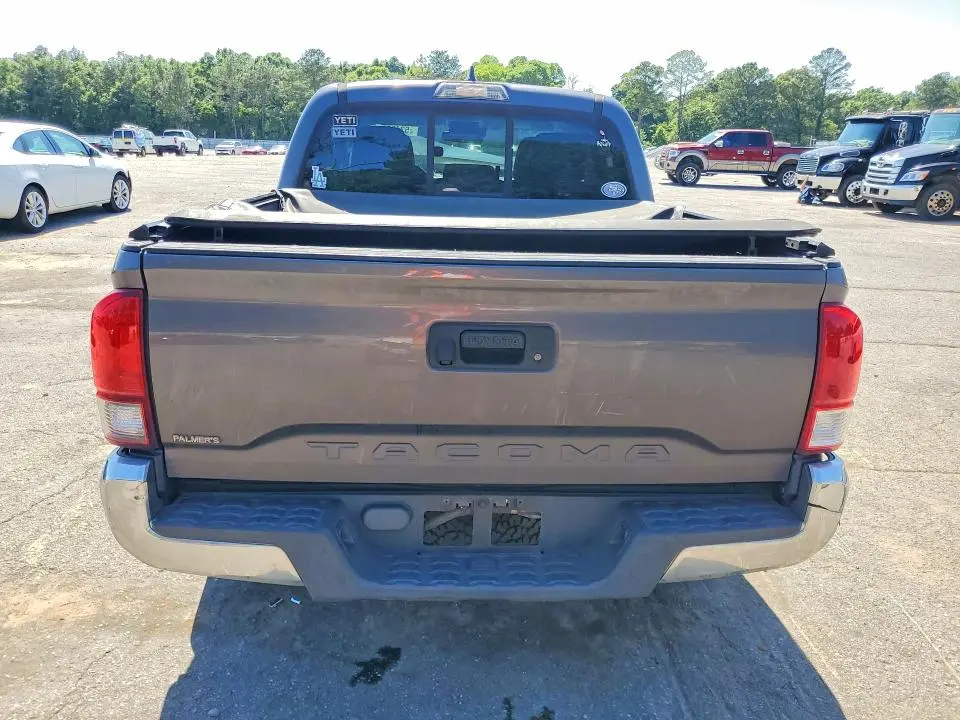 2018 TOYOTA TACOMA SR5  