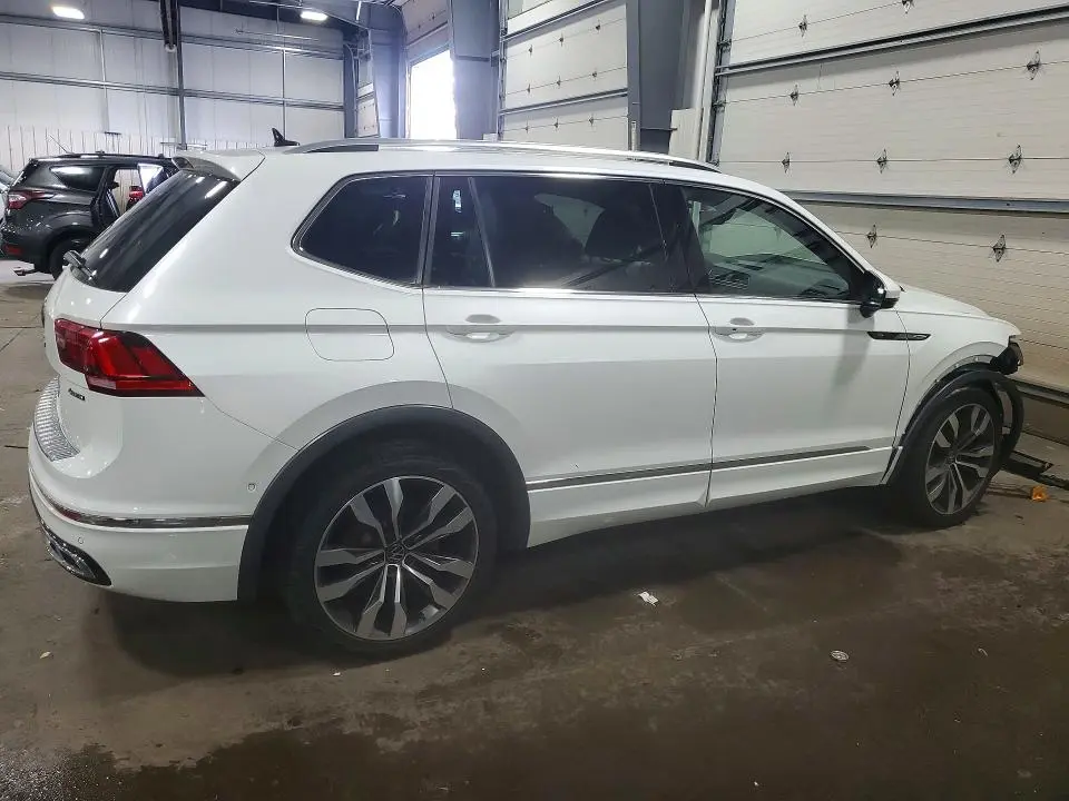 2022 VOLKSWAGEN TIGUAN SEL R-LINE  