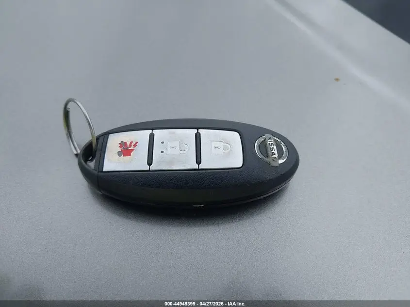 2011 NISSAN JUKE SL