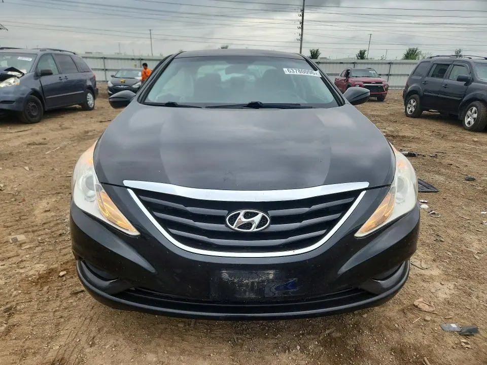 2011 HYUNDAI SONATA GLS  