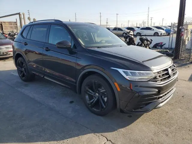 2023 VOLKSWAGEN TIGUAN SE R-LINE BLACK  