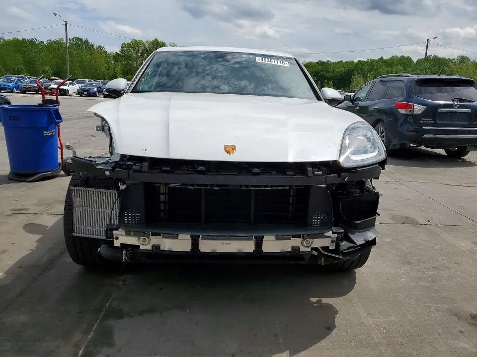 2023 PORSCHE CAYENNE BASE  